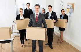 Navigating Change: Movers as Pioneers of Smooth Transitions